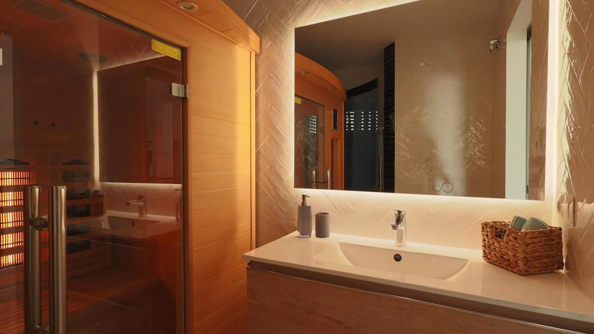 Apartment Seaside Spa Luxury Flat - Jacuzzi - Sauna - Sea View La Herradura