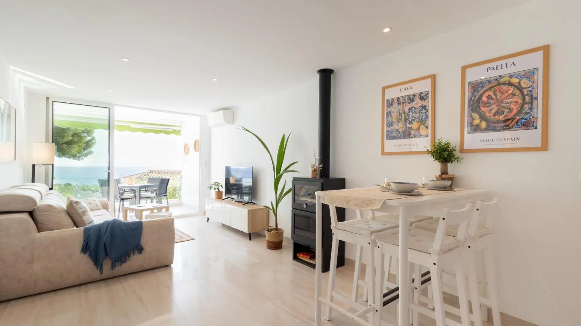 Seaside Spa Luxury Flat - Jacuzzi - Sauna - Sea View La Herradura  Spain