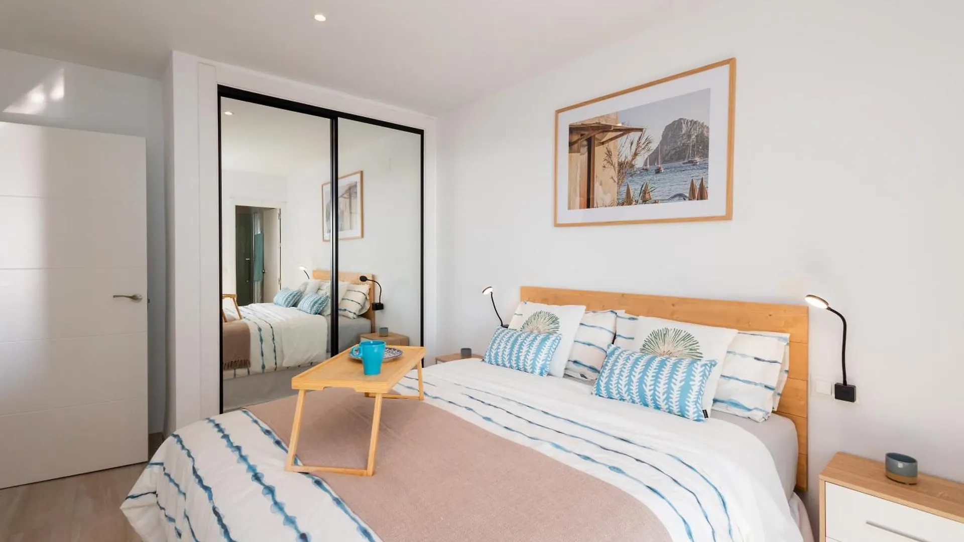 Seaside Spa Luxury Flat - Jacuzzi - Sauna - Sea View La Herradura  0*, La Herradura (Granada)